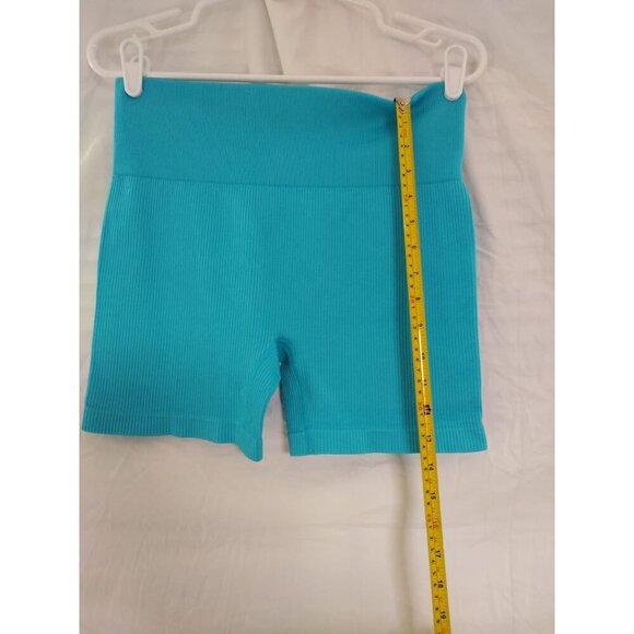 Colsie, Women's sports short leggings, size L, NWT, Blue color. - Picture 6 of 6